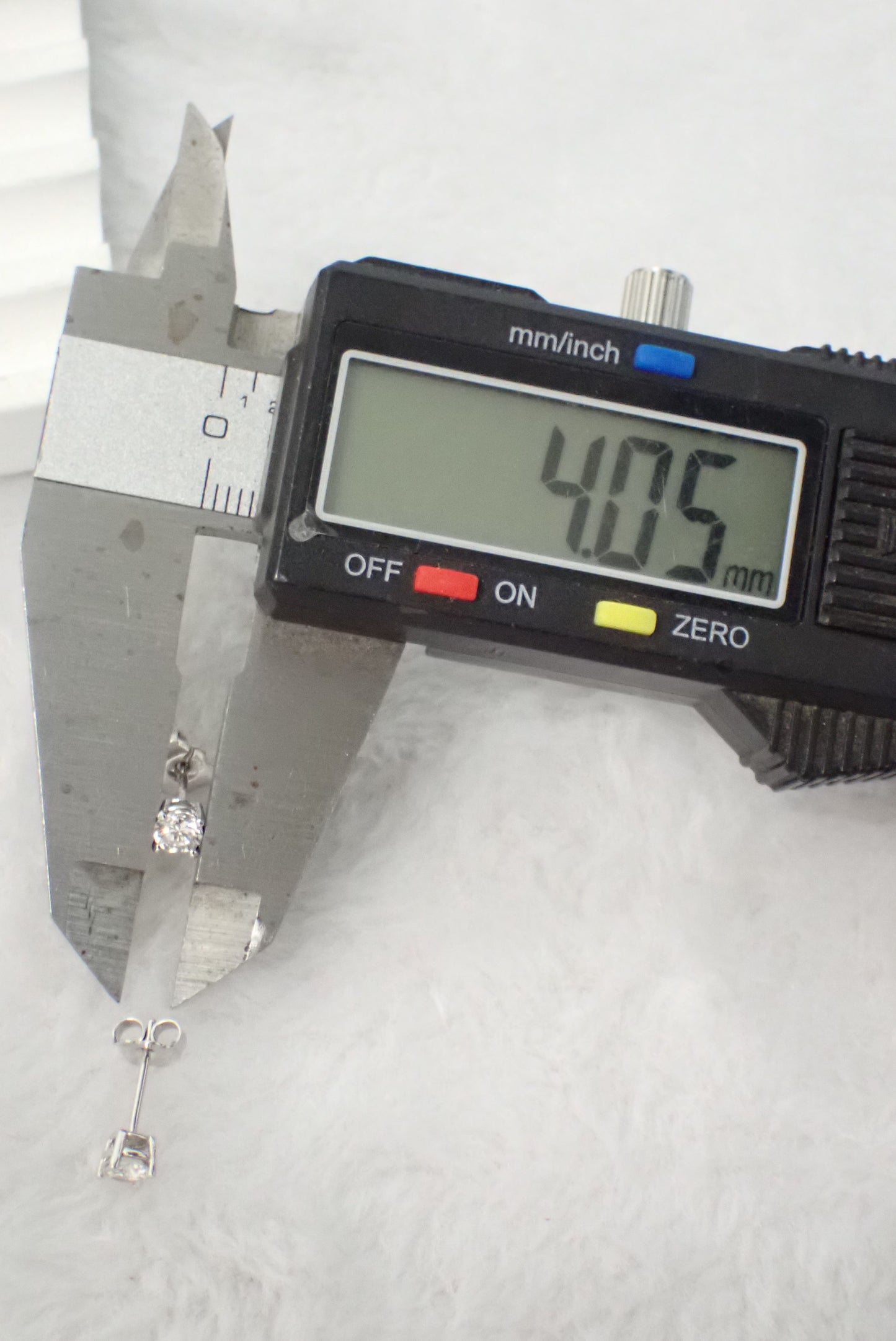 0.50ct Natural Diamond Stud Earrings (0.25ct Each) – 14K White Gold